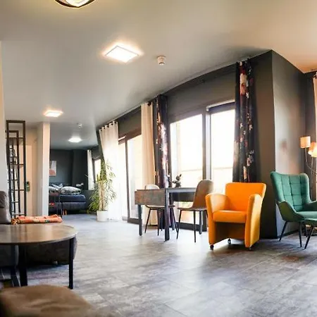 Gwuni Mopera 3* Leipzig