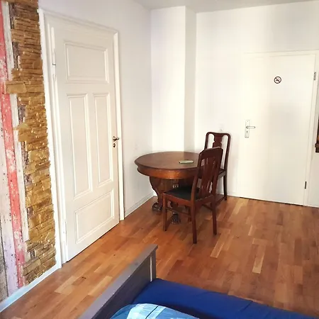 Gwuni Mopera 3*